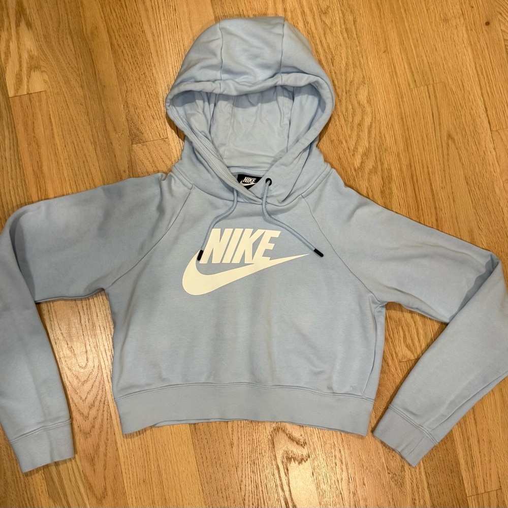 Nike Women's Size XS Light Blue Cropped Hoodie